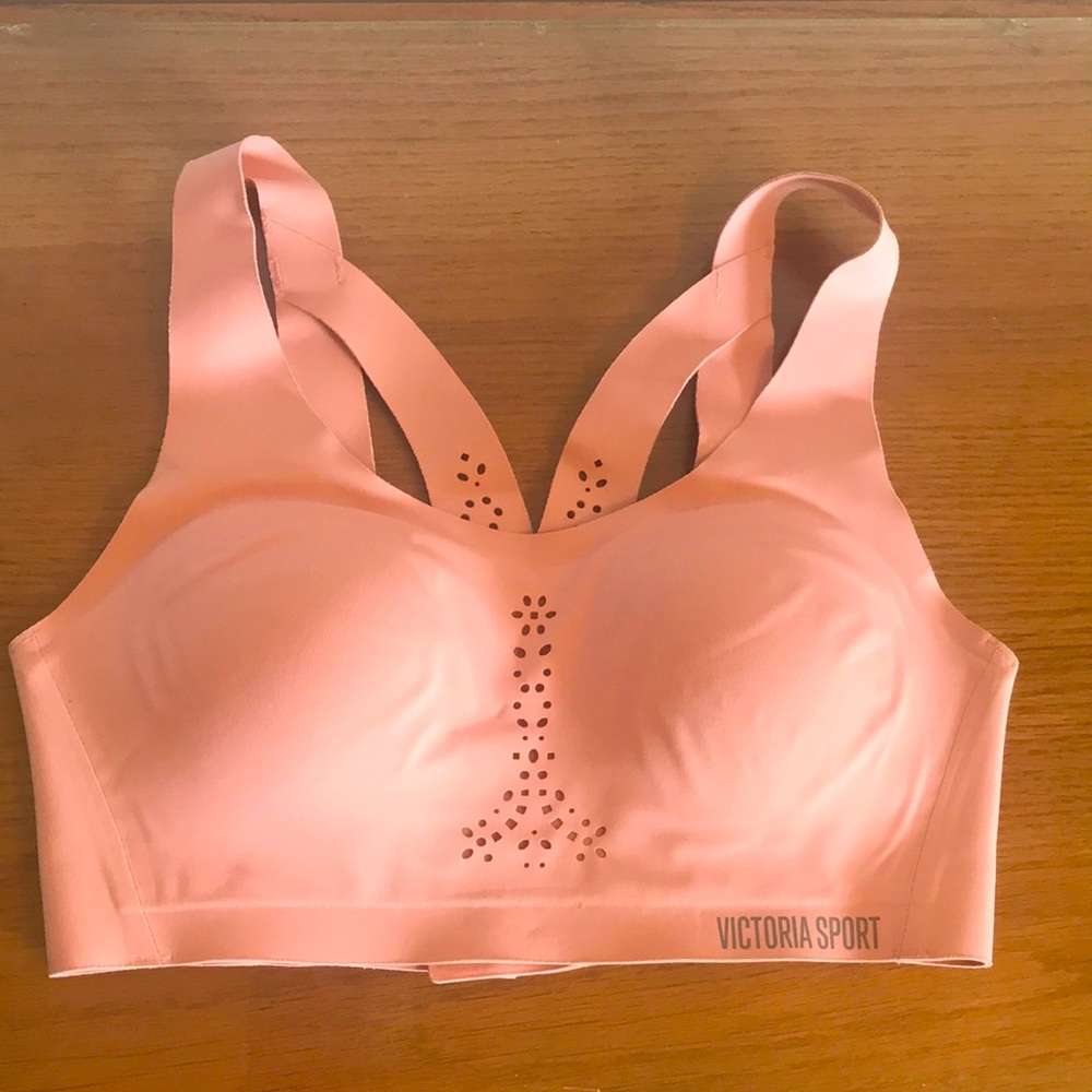Victoria’s Secret Angel Max Sports Bra